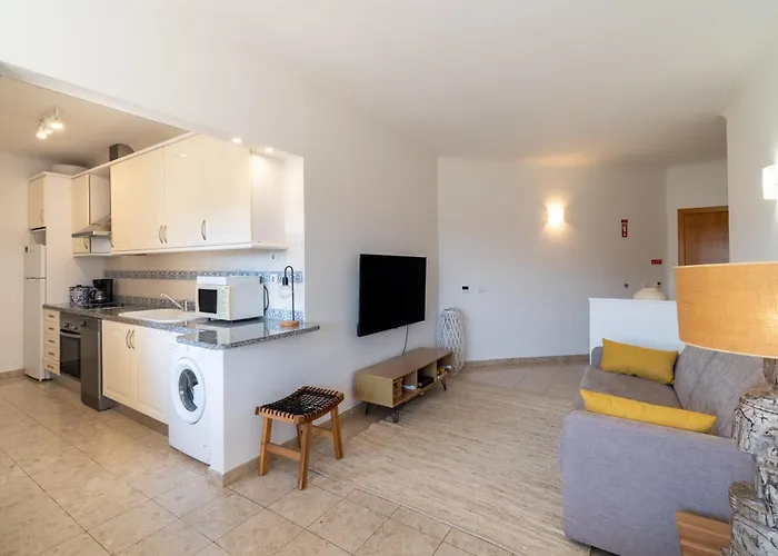 Sea Breeze - Mar 아파트 포티마오