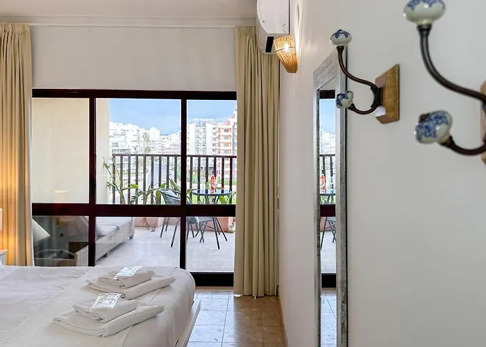 Sea Breeze Apartment